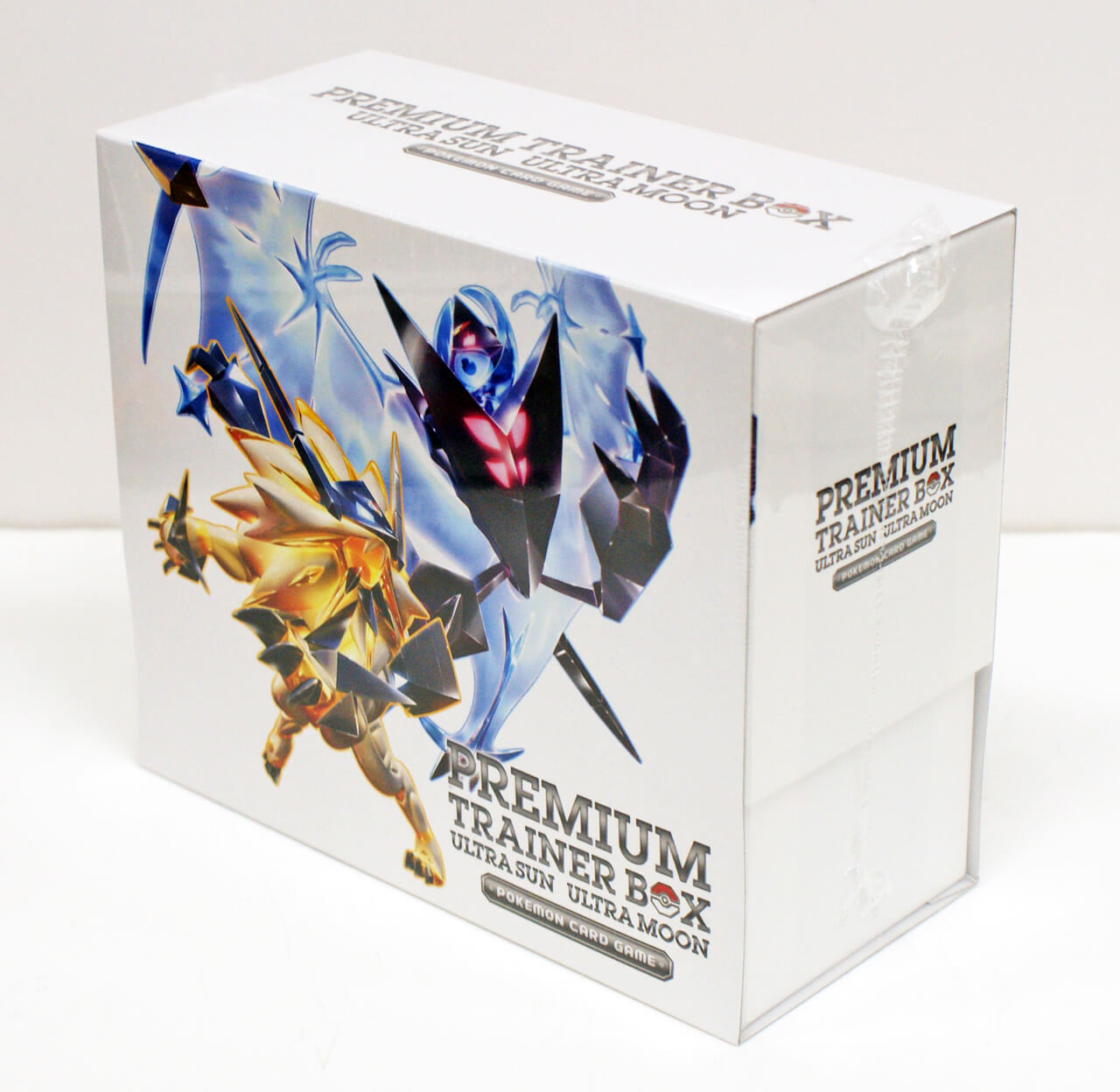  Ultra Sun and Ultra Moon Premium Trainer Box